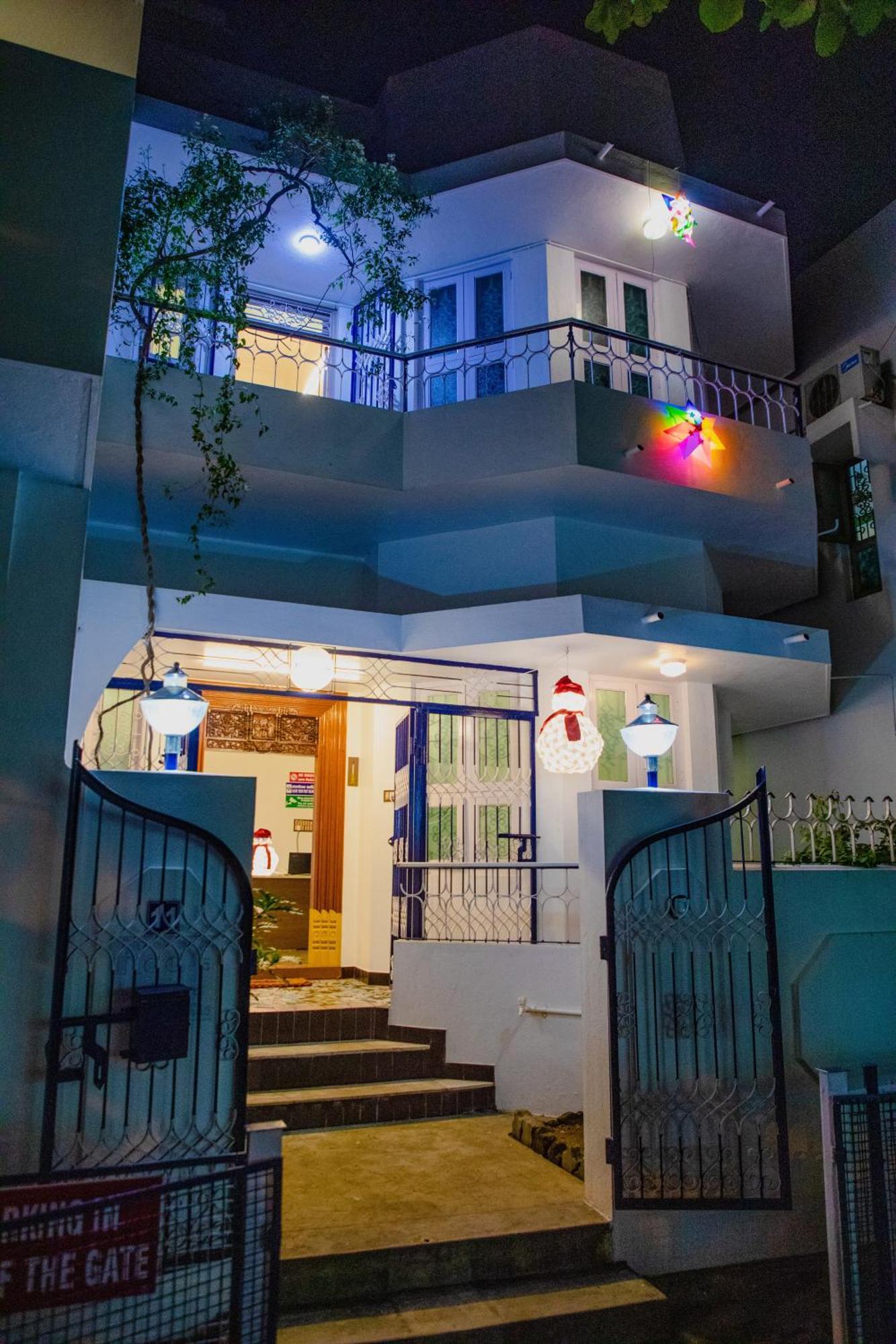 ホテル Maison Blanche Near Rock Beach ポンディシェリ エクステリア 写真